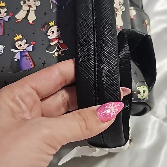 Loungefly villains bag - Picture 2 of 4